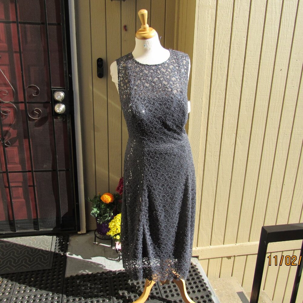 #413  NEW WOMEN'S GRAY LACE / SEQUIN DRESS BY RALPH LAUREN  (SIZE 16W)